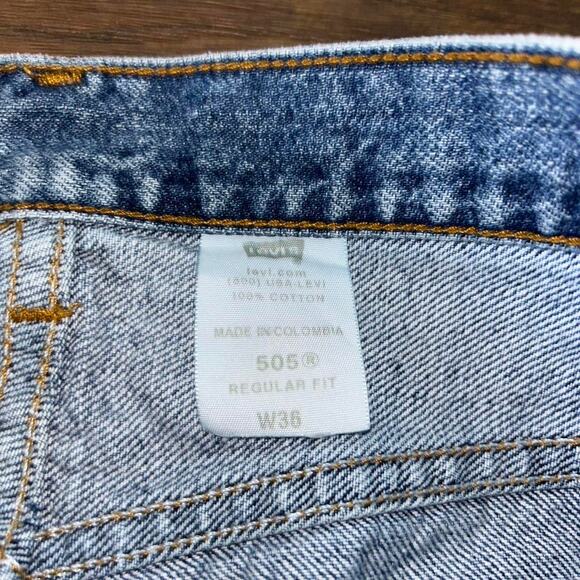 Vintage levis 505 denim shorts - Picture 4 of 6